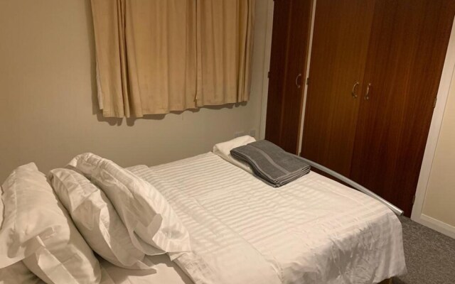 Peaceful 2-bed Apartment in Aberdeen Free Parking