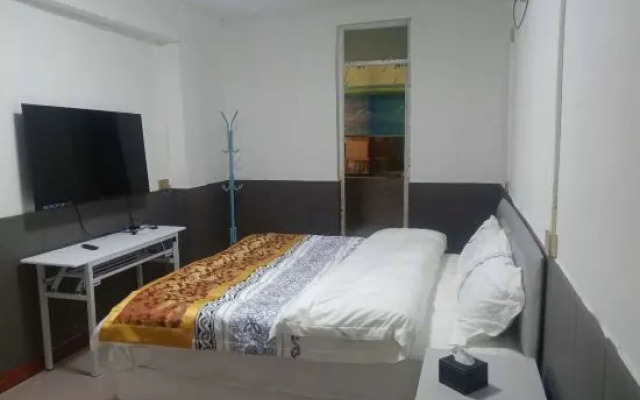 Longli Leqi Hotel
