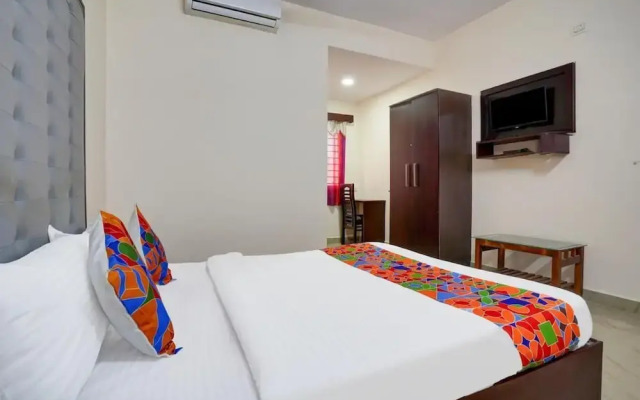 Leo Grand Hotel