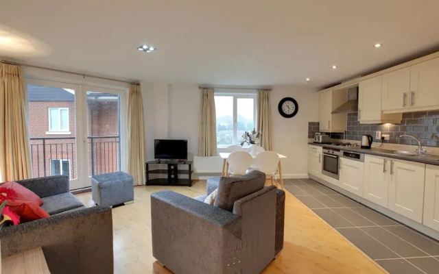Ravens House Sapphire Apartments