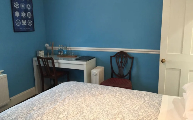 Circles B&B
