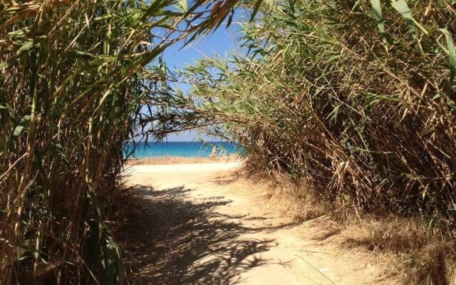 Kastraki Dream near the beach