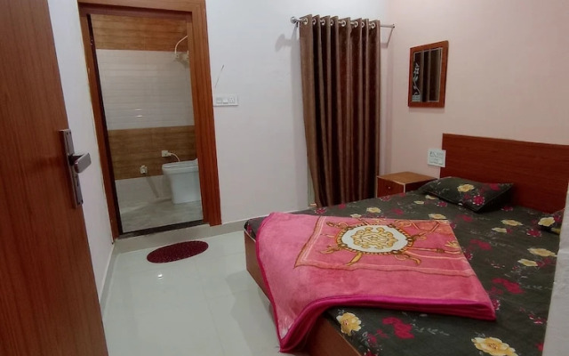 Hotel Saraswati Atithi Bhawan Vrindavan