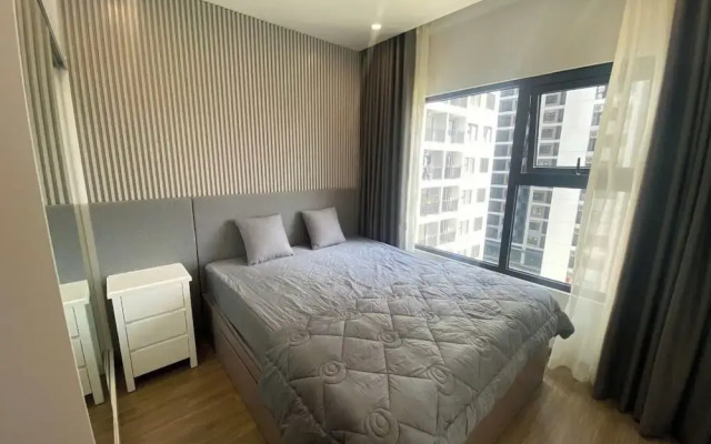 Lyshing Apartment in Vinhomes Grand Park