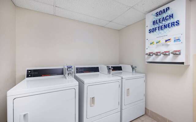 Baymont by Wyndham Gillette