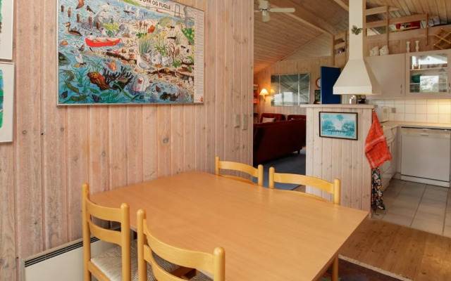 6 Person Holiday Home in Vinderup