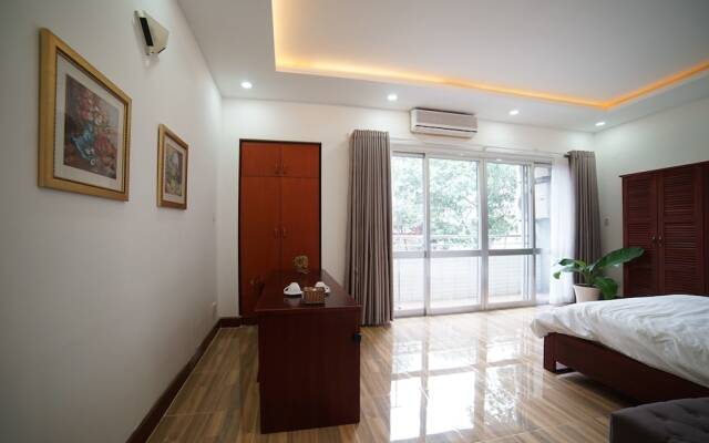 HoLo Garcerie Saigon Serviced HomeStay