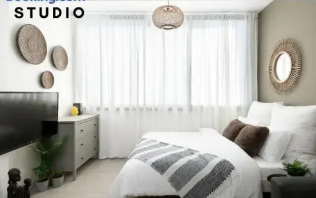 Sun Bay Studio Apartments