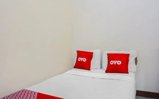 OYO 92285 Penginapan 21 Near Pasar Baru