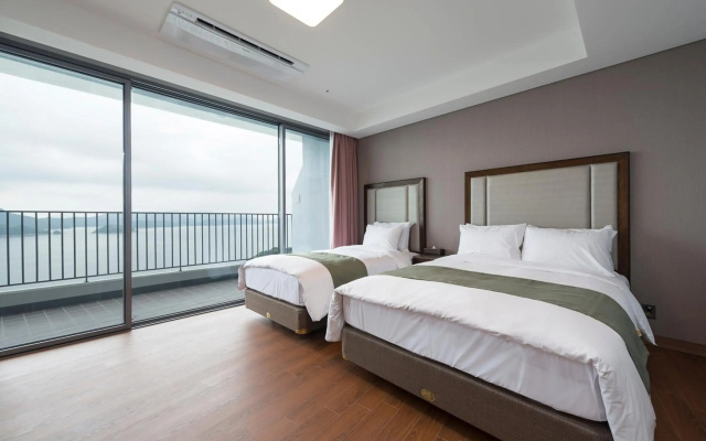 Stanford Hotel & Resort Tongyeong