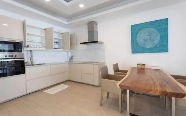 3BR Pool Villa Near Boat Avenue V29