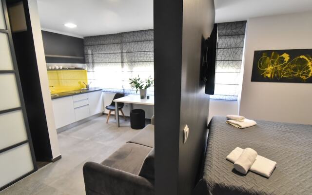 Mono Apartments & Rooms