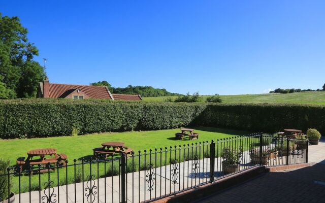 The George Carvery & Hotel