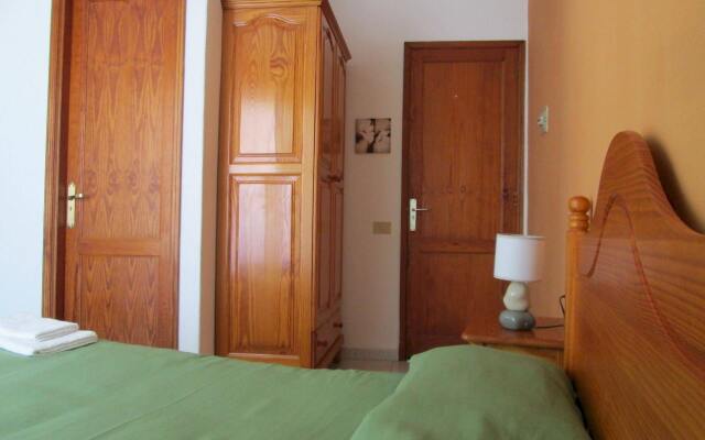 La Palma Hostel by Pension Central
