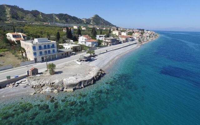Lykoporia Beach Apartments