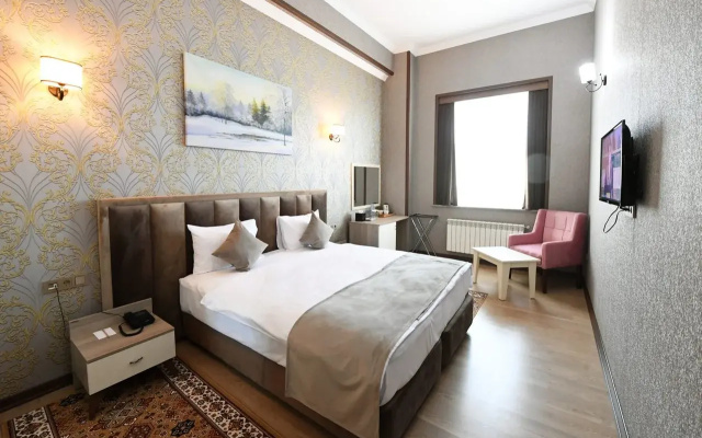 Naxçıvan Palace Hotel