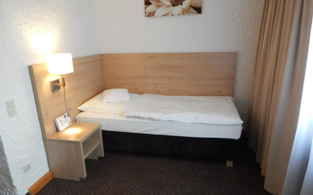 Land Gut Hotel Zum Alten Forsthaus