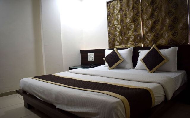 Hotel The Grand Krishna Inn