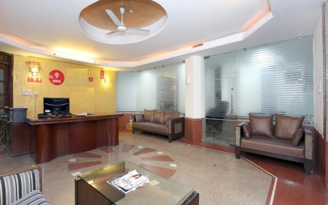 OYO 1496 Hotel Sky 5