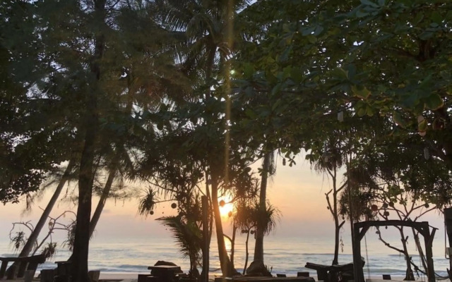 Baanchaylay Resort