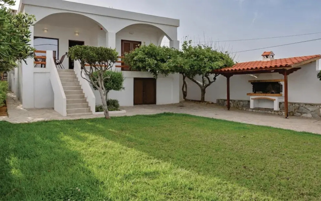 Nami Villa Beach Front Airport by Airstay