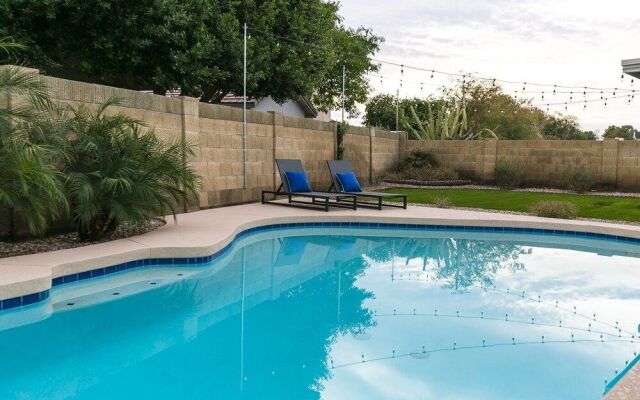 Gilbert Harwell 4 Bedroom Home by RedAwning