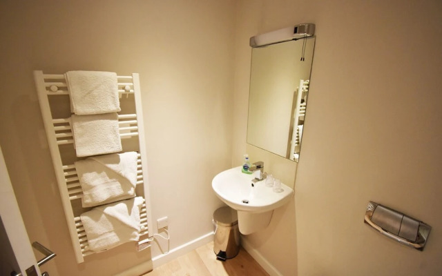Toothbrush Apts - Ipswich Princes St