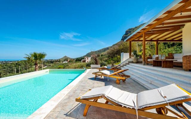 Villa Bellacosa con Piscina Privata vista mare