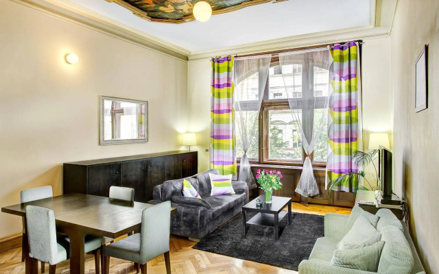 Art House Apartments by Adrez Living