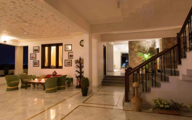 Devraj Villa-A Luxury Homestay with Pool
