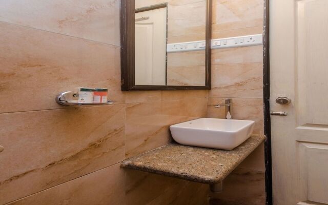 OYO 11908 Hotel Lake Bloom Residency