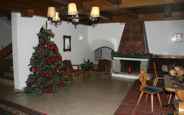 Hotel & Camping Gisser