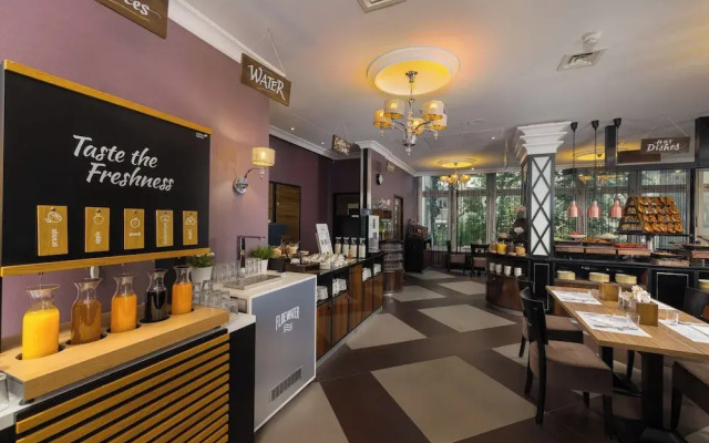 Carlton Hotel Buda Castle