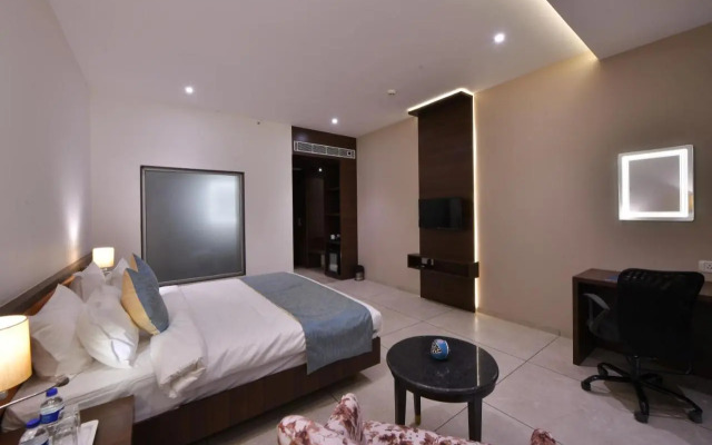 Click Hotel LH Seven Morbi