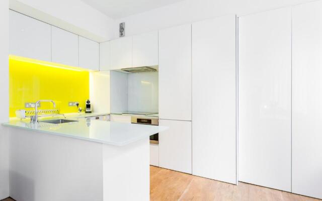 Oxford Circus Designer Apartment