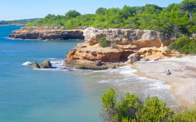 Maisonnette petit jardin barbecue Calafat Tridente 2