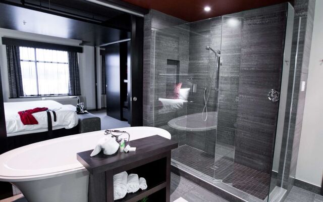 Grand Times Hotel Quebec City Airport