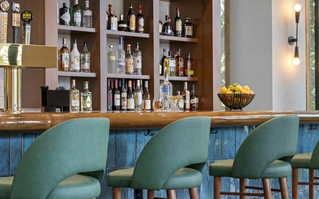 Merriweather Lakehouse, Autograph Collection