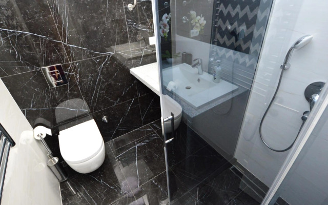 TOP-APARTMENT MONTENEGRO, with private Pool!