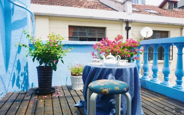 Flower Dream Youth Hostel