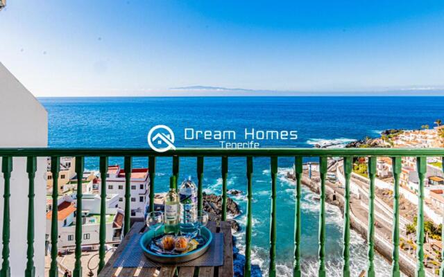 Santiago Beach Oceanfront Studio Apartment by DreamHomesTenerife
