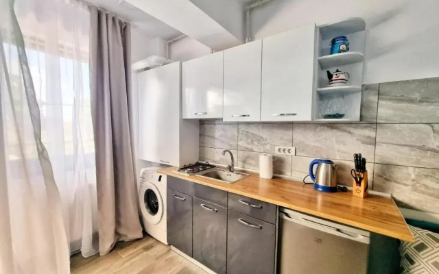 Seven Eleven Luxury Apartment