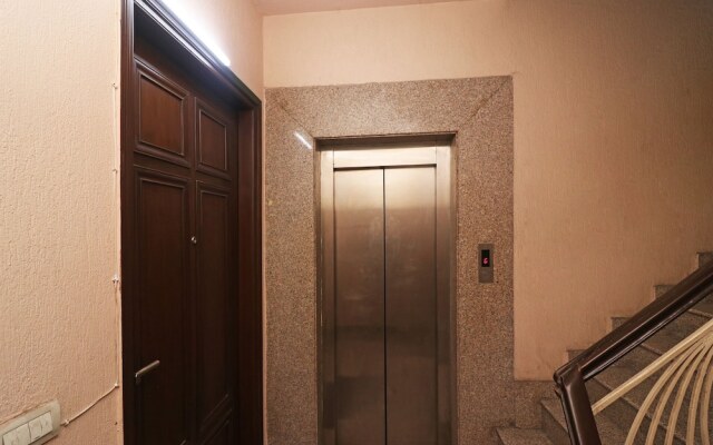 OYO 28061 Amar Villa One
