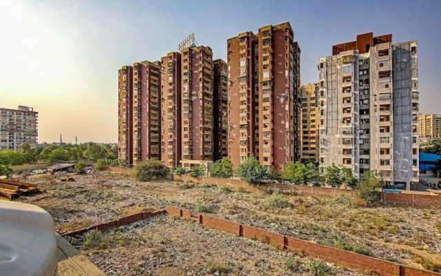 The Rosewood Hotel by OYO Rooms