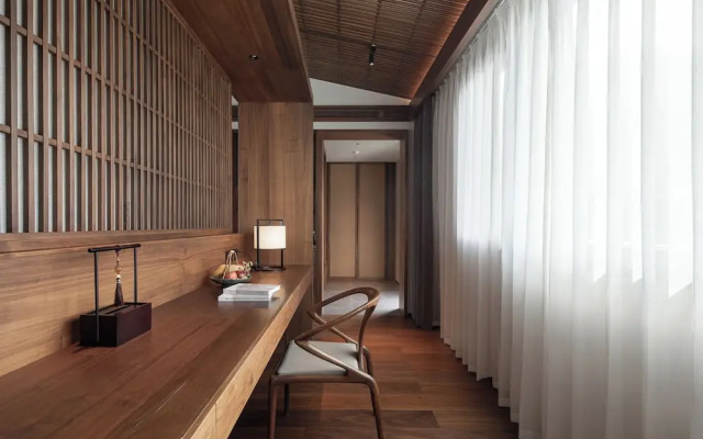 Huangshan Misty Rain Resort Hotel