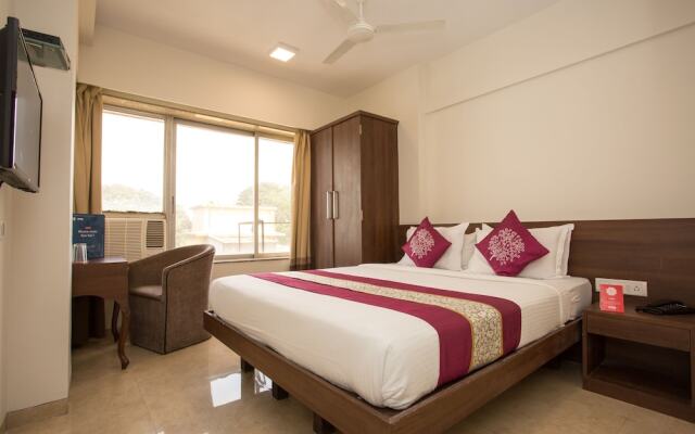OYO 4689 New Imperial Residency