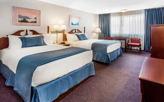 Ramada By Wyndham Milwaukee Downtown
