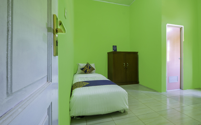 OYO 2859 Fatan Costel Syariah