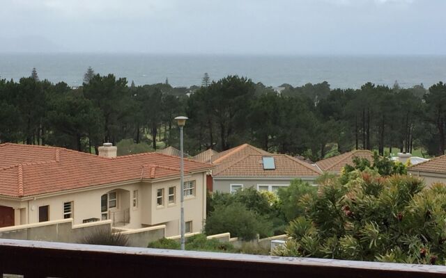 Hermanus Heights Villa