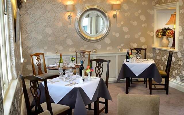 Clare House Hotel